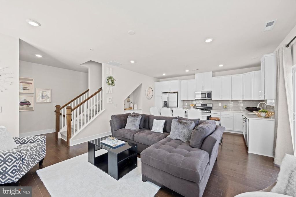 4830 FRANKLIN CIR, Pipersville, PA 18947