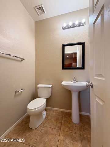 42424 N GAVILAN PEAK Parkway 39104, Anthem, AZ 85086