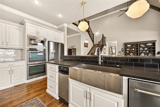 471 Trailwood Court, Centerton, AR 72719