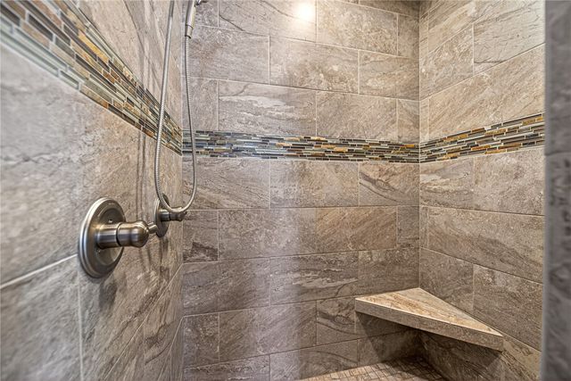 471 Trailwood Court, Centerton, AR 72719