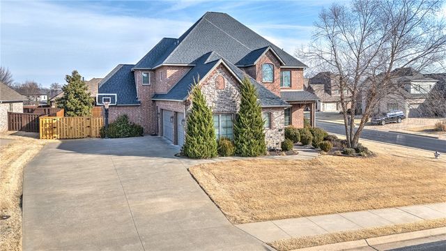471 Trailwood Court, Centerton, AR 72719