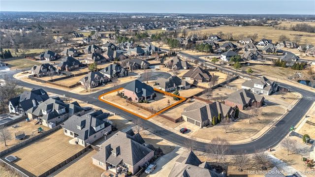 471 Trailwood Court, Centerton, AR 72719