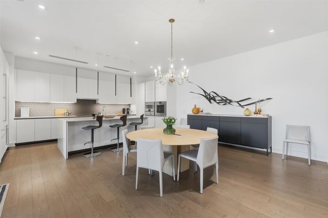 2710 Steel Street 405, Houston, TX 77098