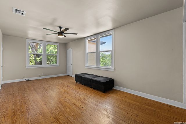 914 Halliday Ave, San Antonio, TX 78210