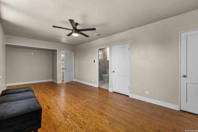 914 Halliday Ave, San Antonio, TX 78210