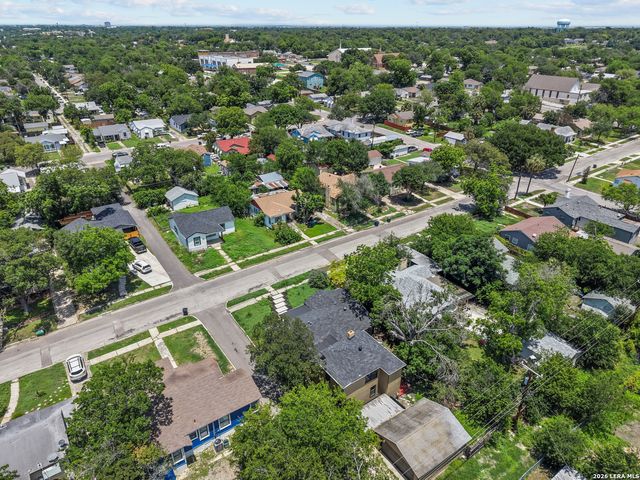 914 Halliday Ave, San Antonio, TX 78210