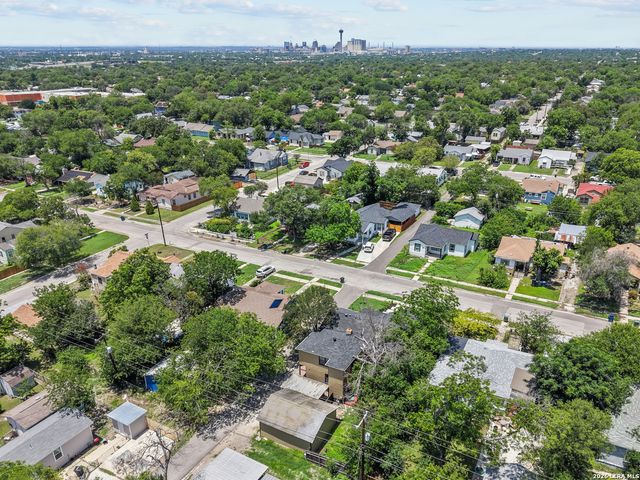 914 Halliday Ave, San Antonio, TX 78210