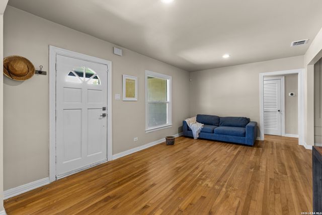 914 Halliday Ave, San Antonio, TX 78210