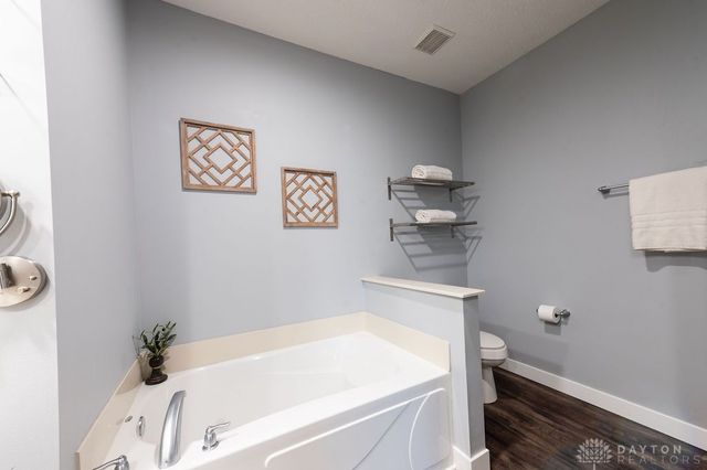 1672 Big Bear Drive, Washington Twp, OH 45458