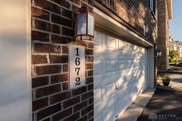 1672 Big Bear Drive, Washington Twp, OH 45458