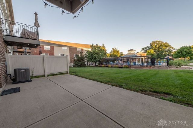 1672 Big Bear Drive, Washington Twp, OH 45458
