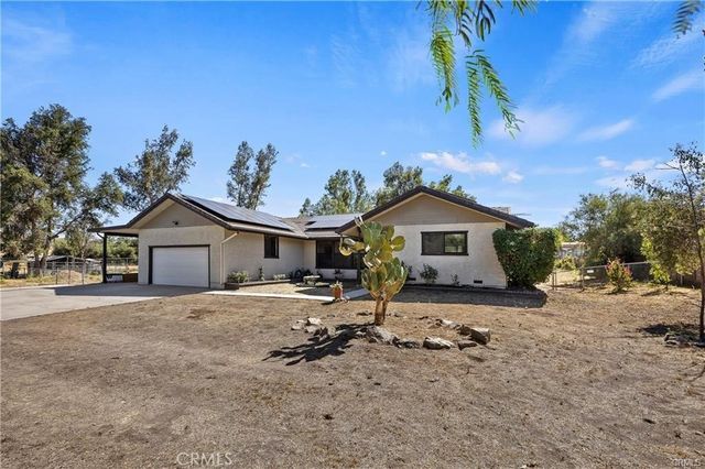 19808 Gustin, Perris, CA 92570