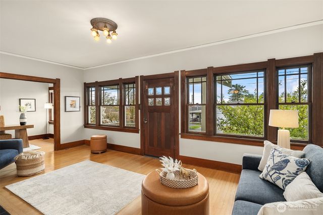 3220 NW 69th Street, Seattle, WA 98117