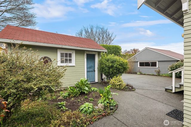 3220 NW 69th Street, Seattle, WA 98117