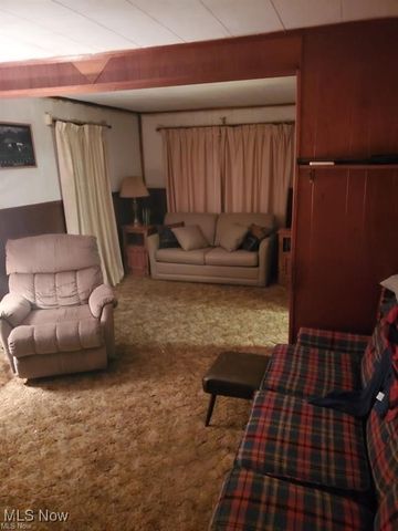 4274 Cadwallader Sonk, Cortland, OH 44410