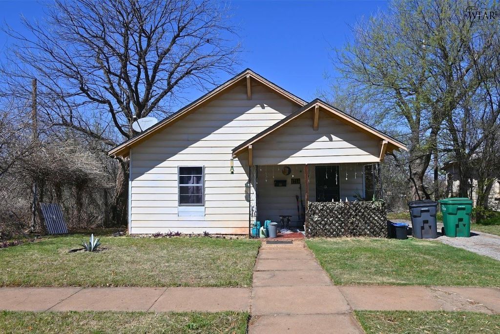 1714 7TH STREET, Wichita Falls, TX 76301