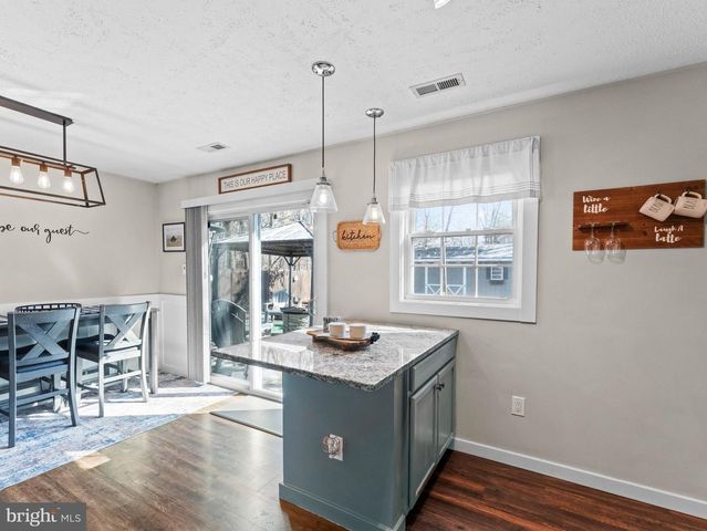 22 SAWOOD DR, Sicklerville, NJ 08081