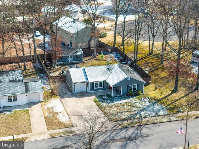 22 SAWOOD DR, Sicklerville, NJ 08081