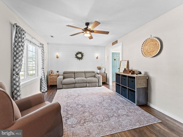 22 SAWOOD DR, Sicklerville, NJ 08081