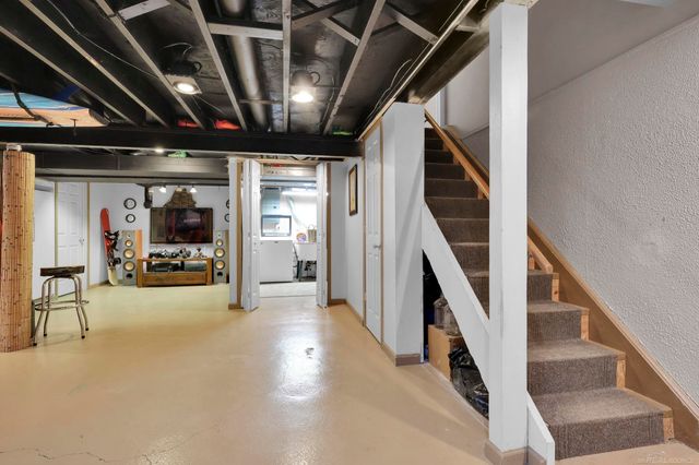 45077 Hecker Drive, Utica, MI 48317