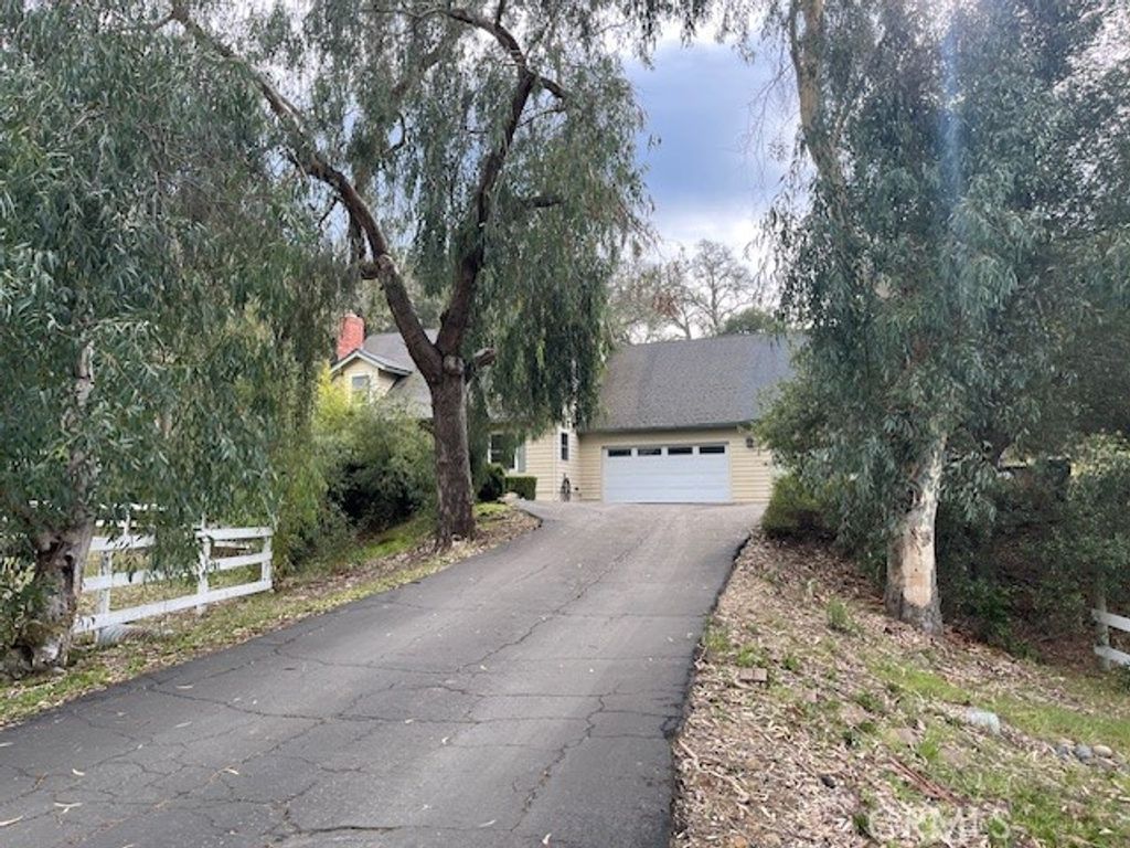 10905 Escondido, Atascadero, CA 93422