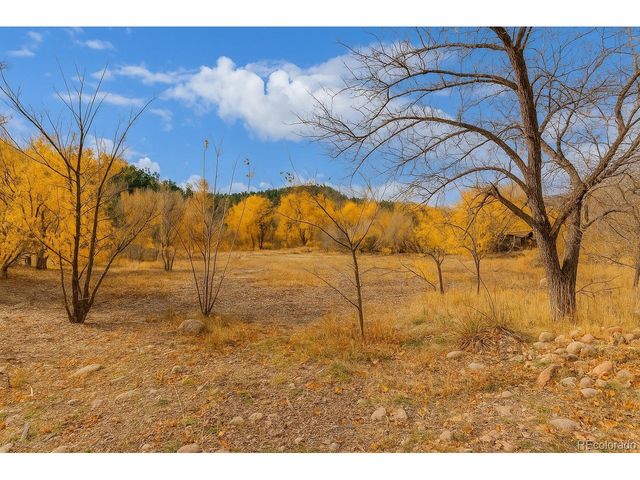 8775 Streamcrest Dr, Boulder, CO 80302