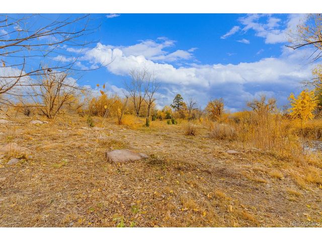 8775 Streamcrest Dr, Boulder, CO 80302