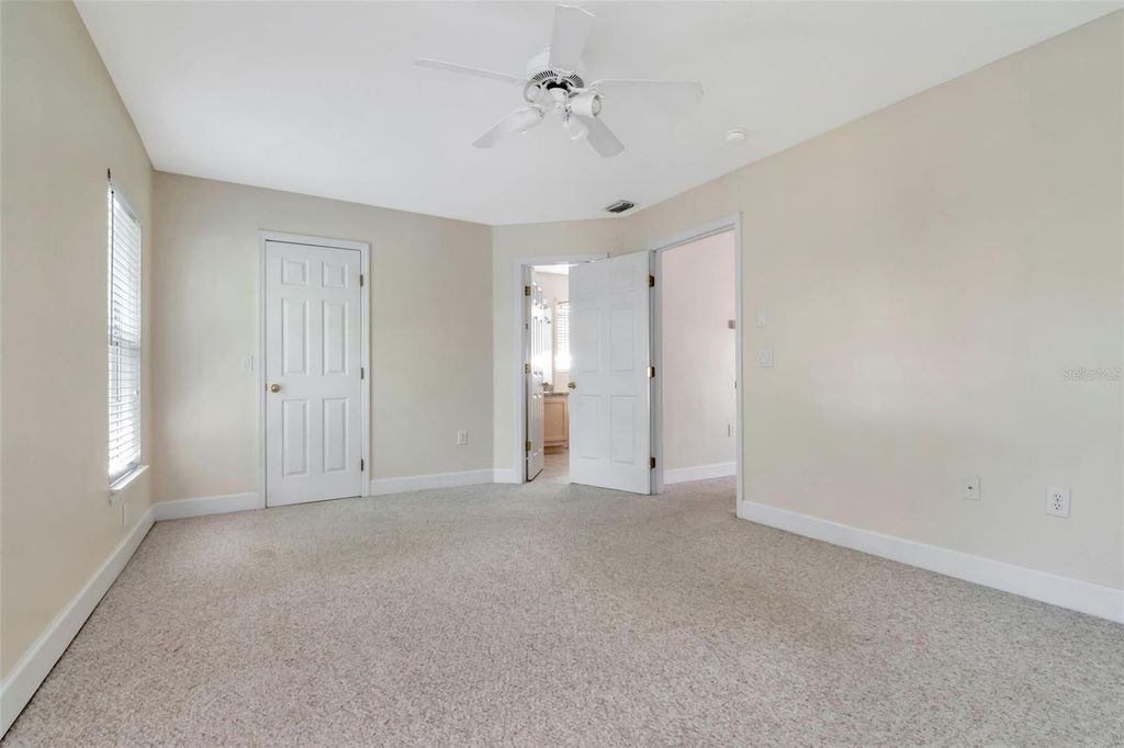 Image 13 of property listing at 3128 SANTORINI COURT, Tampa, FL 33611