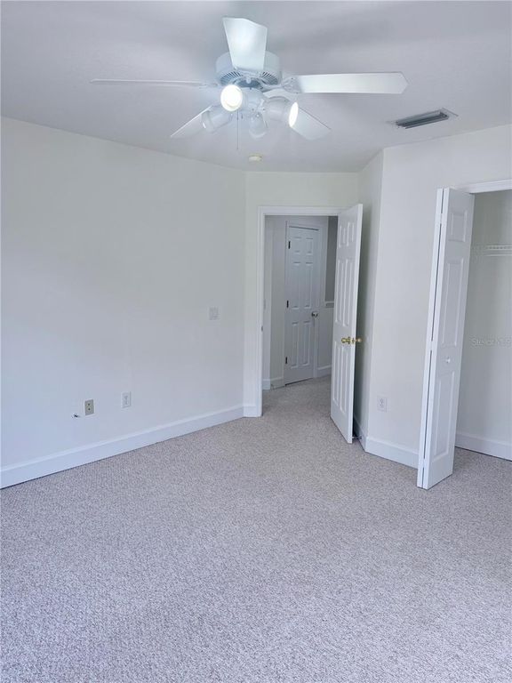 Image 16 of property listing at 3128 SANTORINI COURT, Tampa, FL 33611