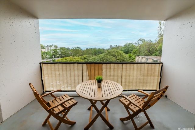 95-061 Waikalani Drive D505, Mililani, HI 96789