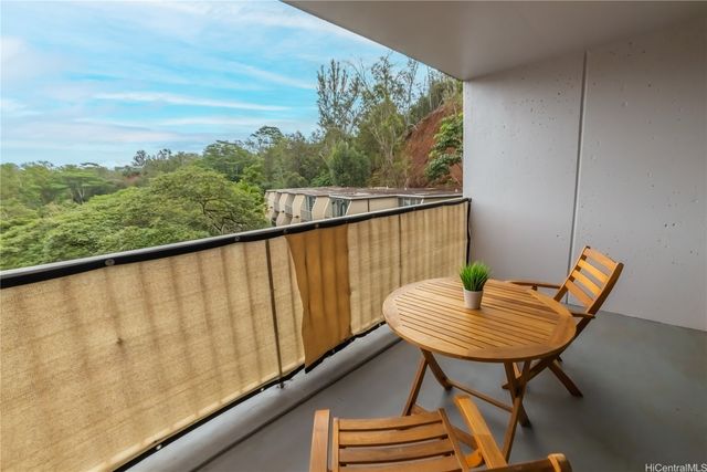 95-061 Waikalani Drive D505, Mililani, HI 96789