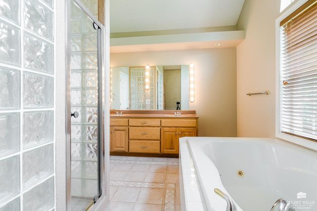 4105 Wycliffe Drive, Manhattan, KS 66503