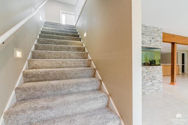 4105 Wycliffe Drive, Manhattan, KS 66503