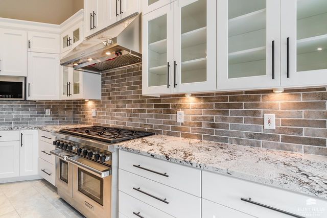 4105 Wycliffe Drive, Manhattan, KS 66503