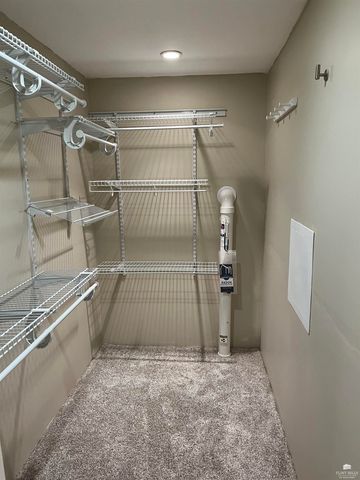 4105 Wycliffe Drive, Manhattan, KS 66503