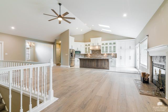 4105 Wycliffe Drive, Manhattan, KS 66503