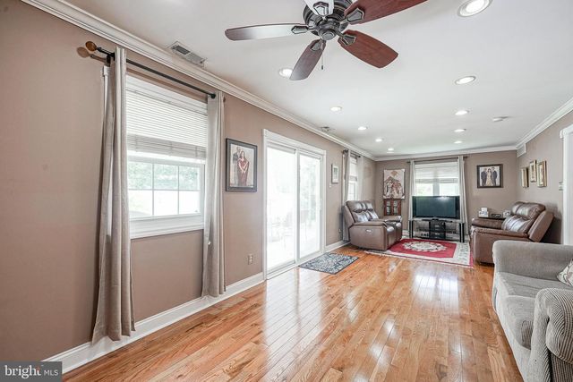 908 N BEECHAM RD, Williamstown, NJ 08094