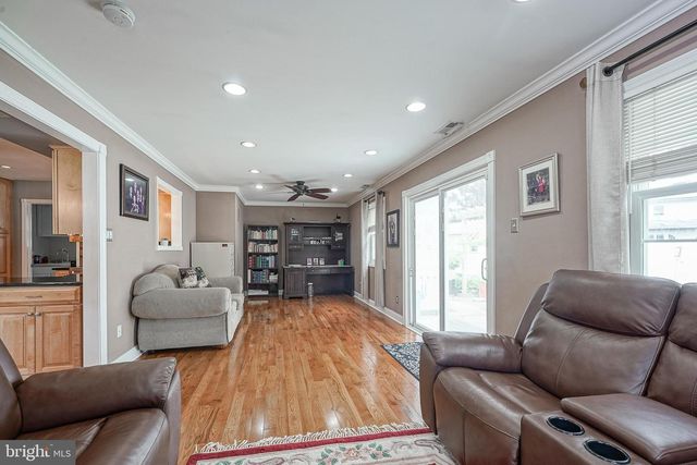 908 N BEECHAM RD, Williamstown, NJ 08094