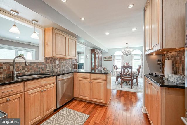 908 N BEECHAM RD, Williamstown, NJ 08094