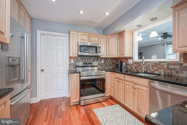 908 N BEECHAM RD, Williamstown, NJ 08094
