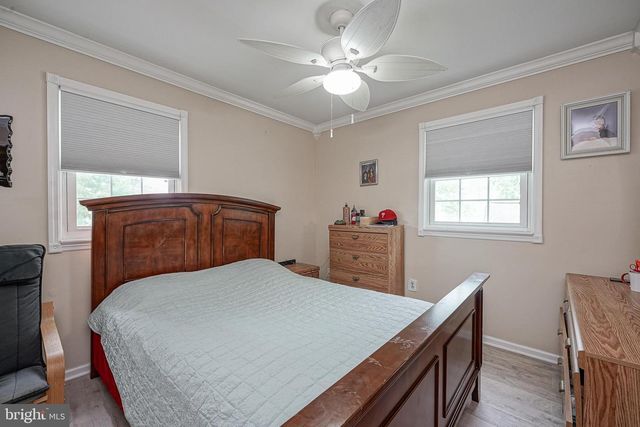 908 N BEECHAM RD, Williamstown, NJ 08094