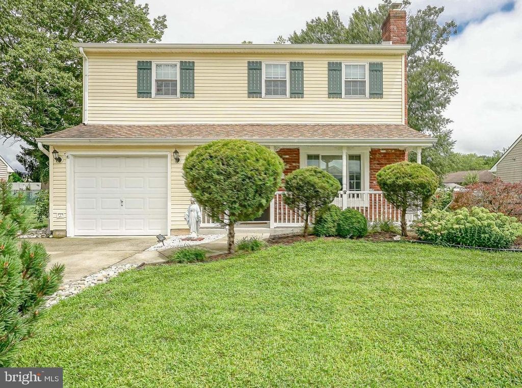 908 N BEECHAM RD, Williamstown, NJ 08094