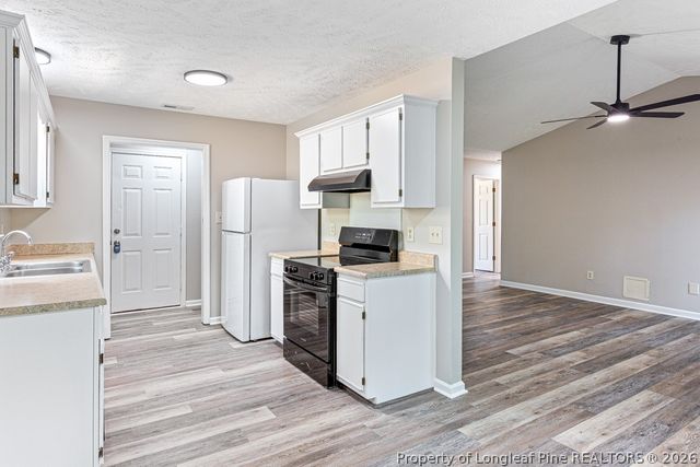 6417 Rhemish Drive, Fayetteville, NC 28304