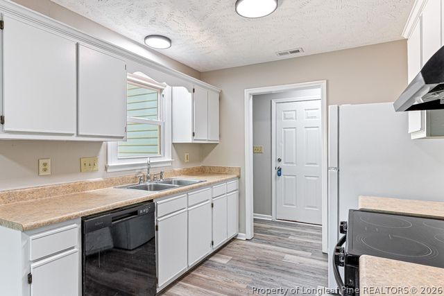 6417 Rhemish Drive, Fayetteville, NC 28304