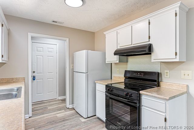 6417 Rhemish Drive, Fayetteville, NC 28304