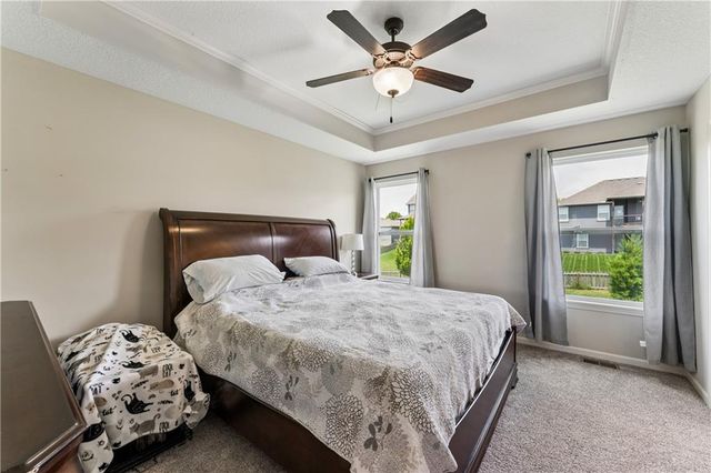 1700 Chestnut Street, Kearney, MO 64060