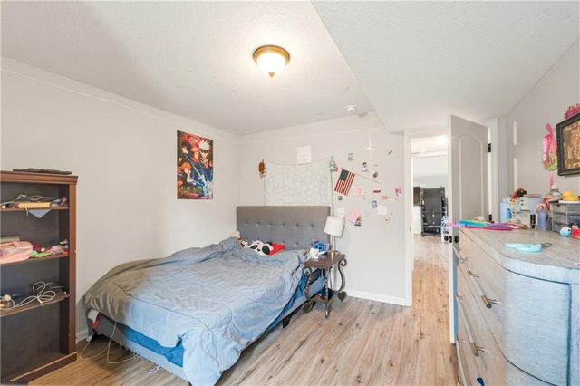 1700 Chestnut Street, Kearney, MO 64060