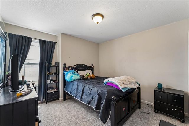 1700 Chestnut Street, Kearney, MO 64060