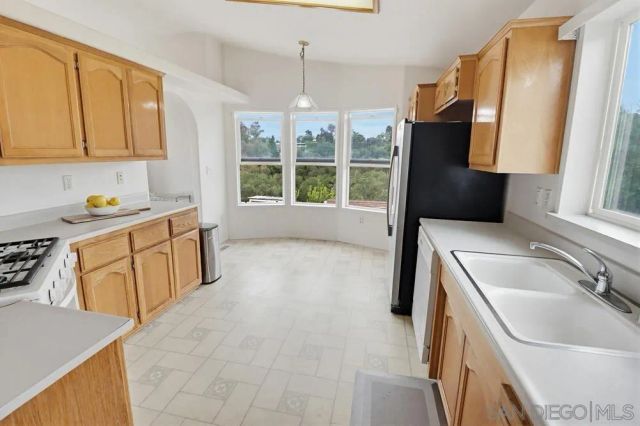 300 Thornton SPC 14, El Cajon, CA 92021