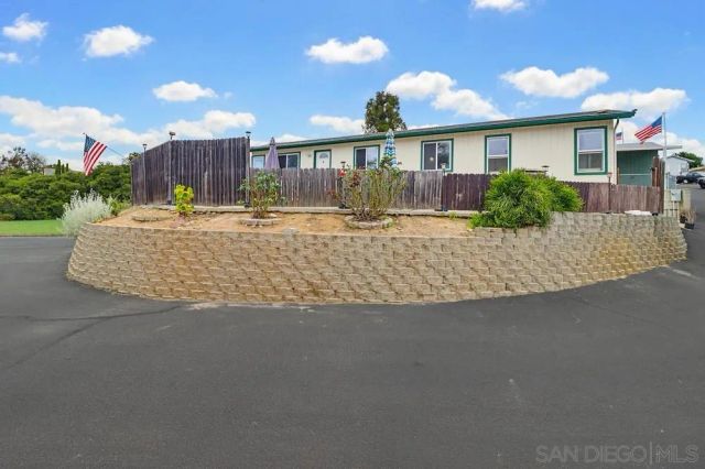 300 Thornton SPC 14, El Cajon, CA 92021